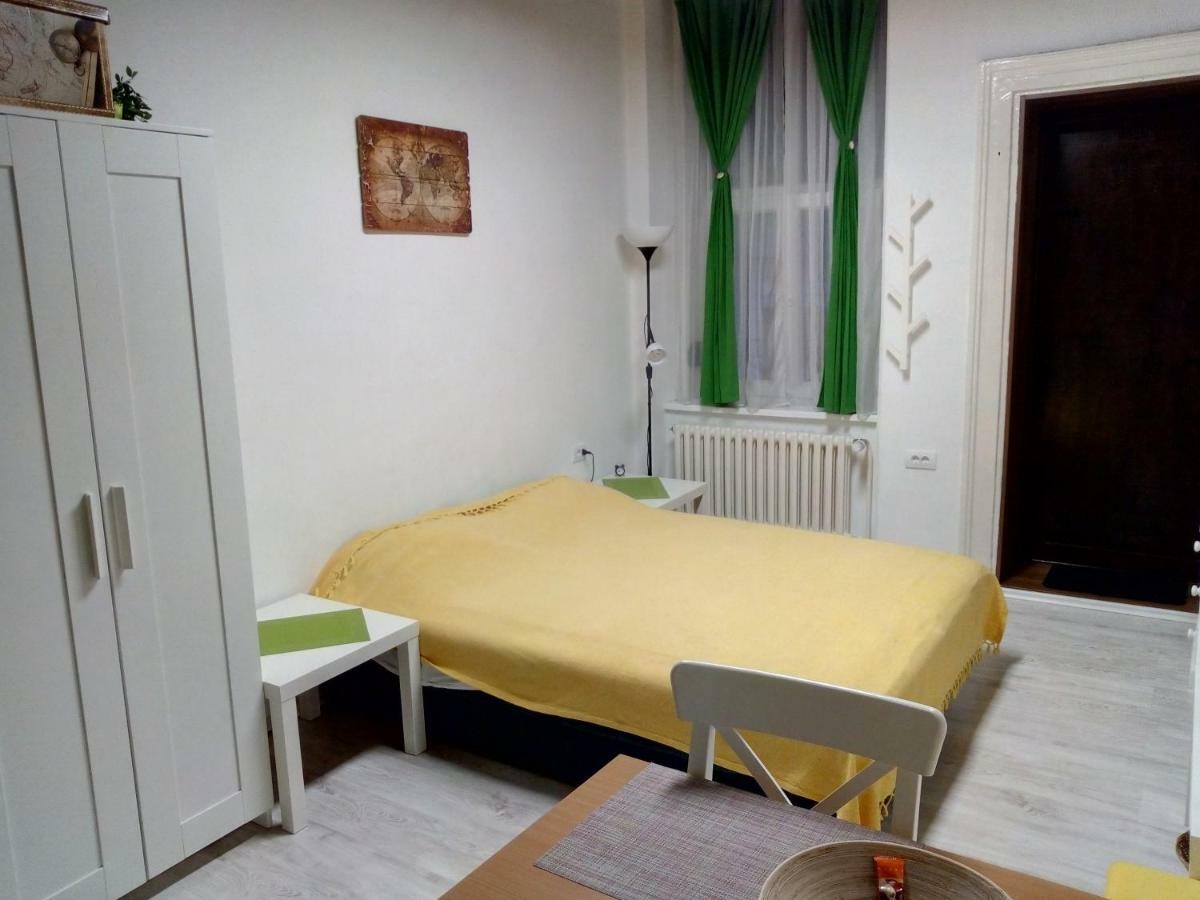 Studio Jolie Lejlighed Novi Sad Eksteriør billede