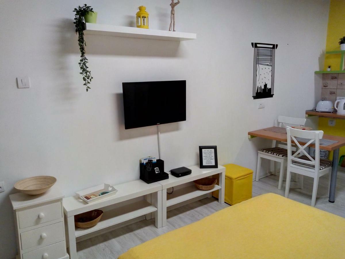 Studio Jolie Lejlighed Novi Sad Eksteriør billede