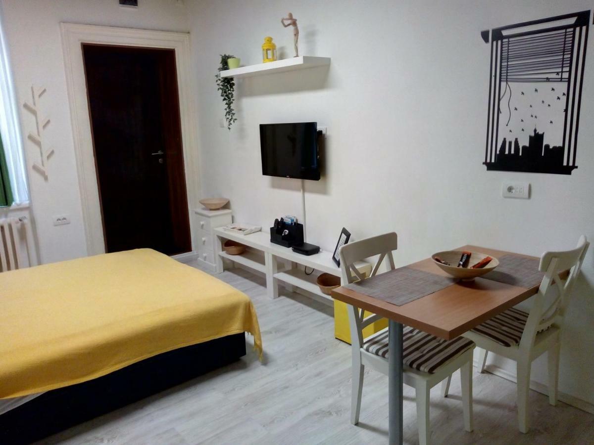 Studio Jolie Lejlighed Novi Sad Eksteriør billede